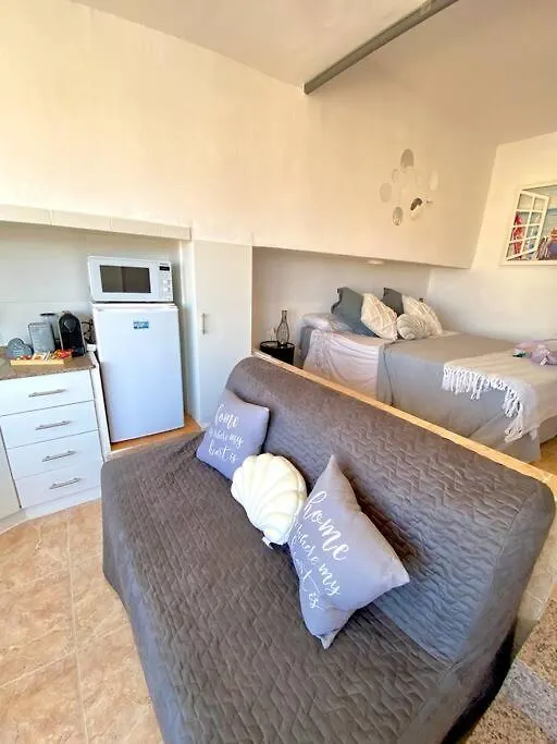 Apartamento Promar estudio LA COLMENA con piscina a 100m de la playa La Pineda